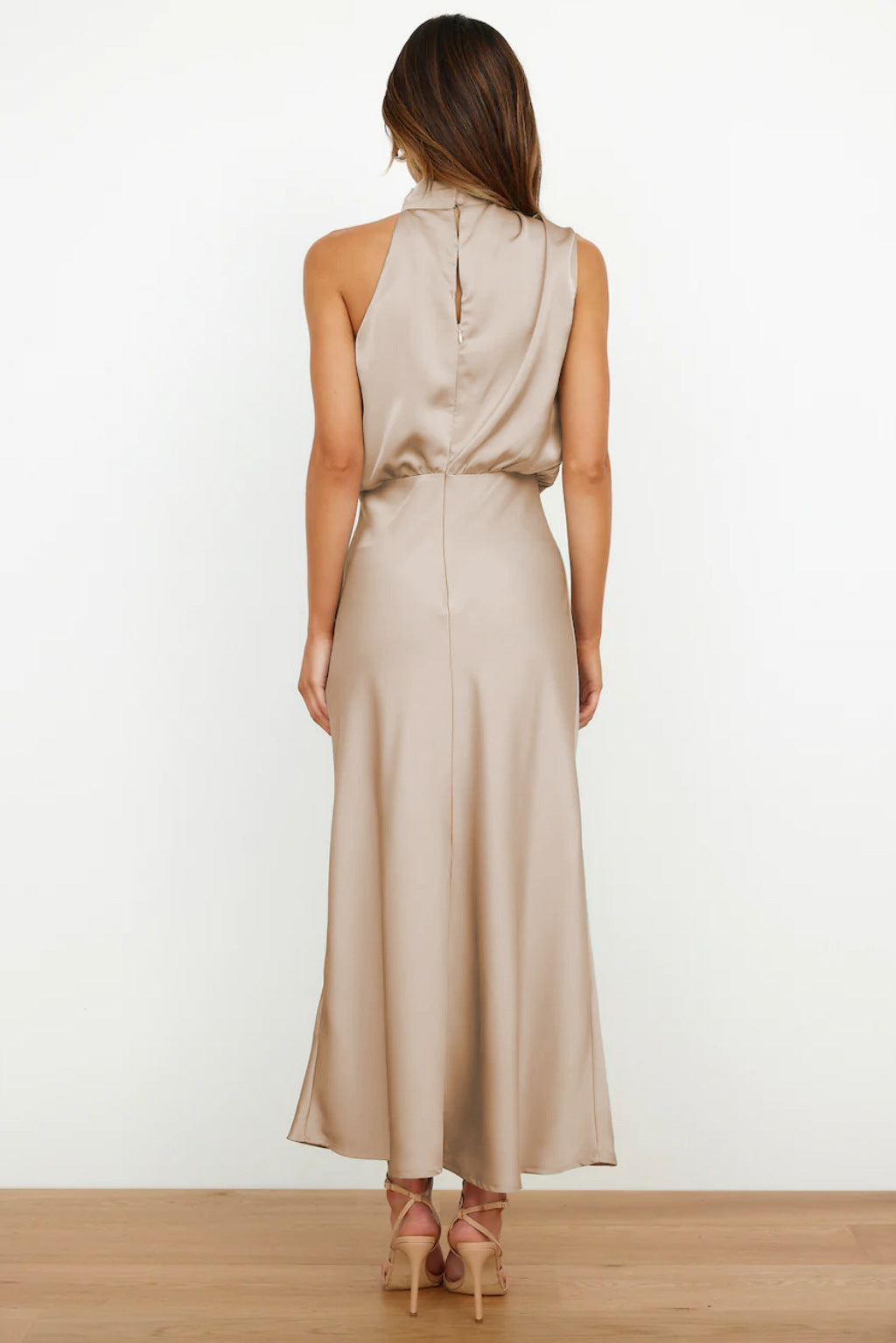 Emma - Dame Elegant Halterneck Maxi Kjole