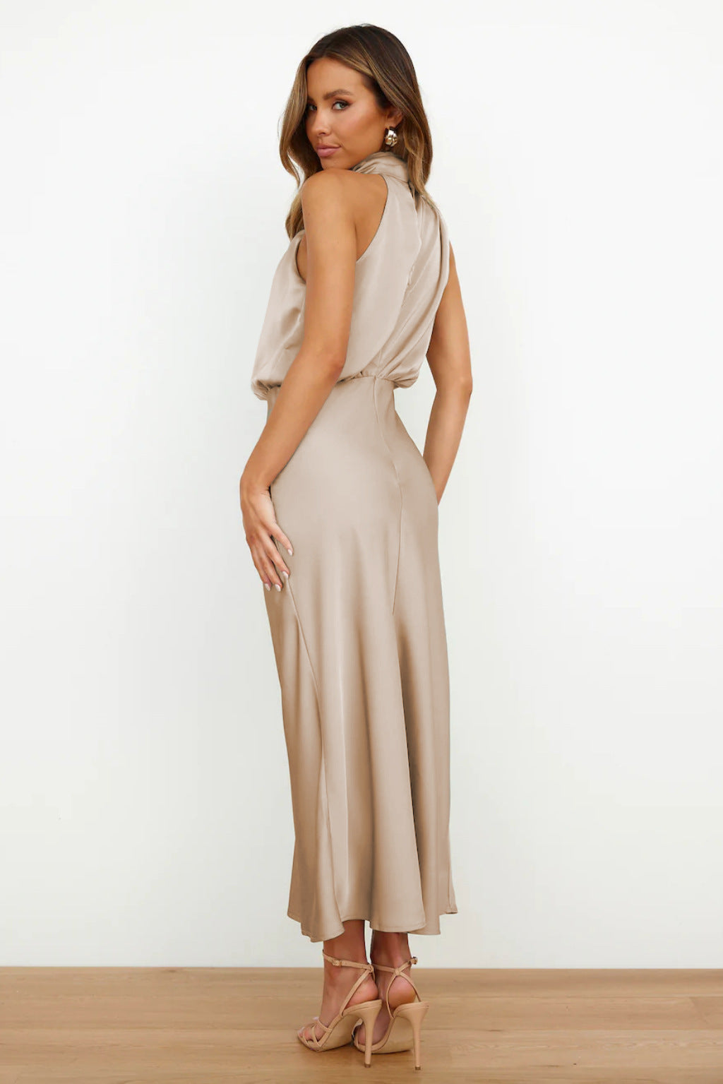 Emma - Dame Elegant Halterneck Maxi Kjole